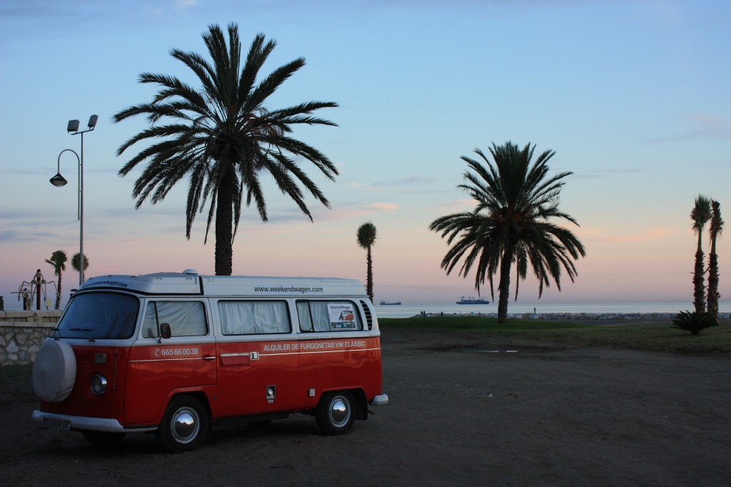 T2 VW Bus am Strand