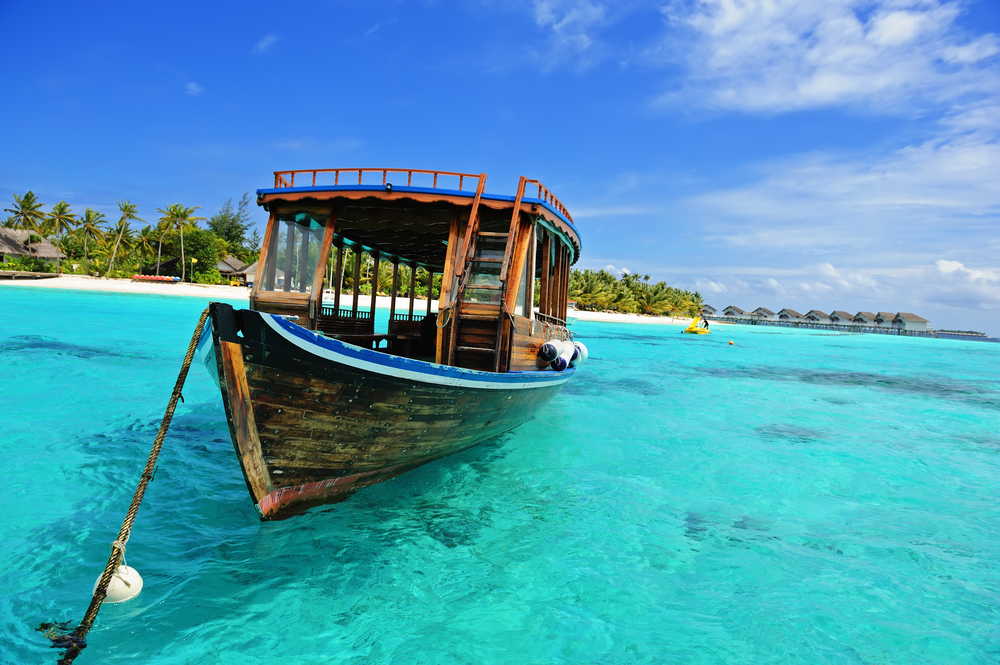 Flitterwochen Malediven Tripodo.de Boot Meer Urlaub 