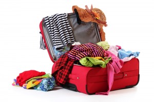 koffer ich packe meinen klamotten roter koffer reisekoffer tripodo