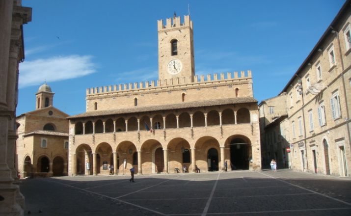 Der Edelstein Italiens - Le Marche UHK Spezialreisen Italien UG (haftungsbeschränkt) & Co.KG 1