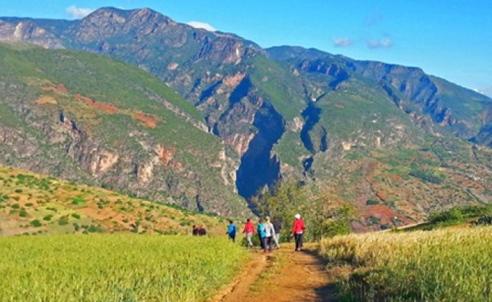 Kaleidoskopisch reisen: segeln, trekken und entdecken. Leichte Weitwanderungen im Rif-Gebirge von Marokko, für Familien geeignet SAILORAMA Segelreisen 1