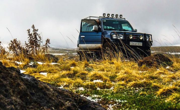 Jeep in Armenien