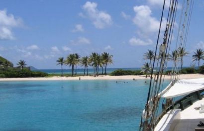 Zu den Trauminseln der Grenadinen per Privatjacht
